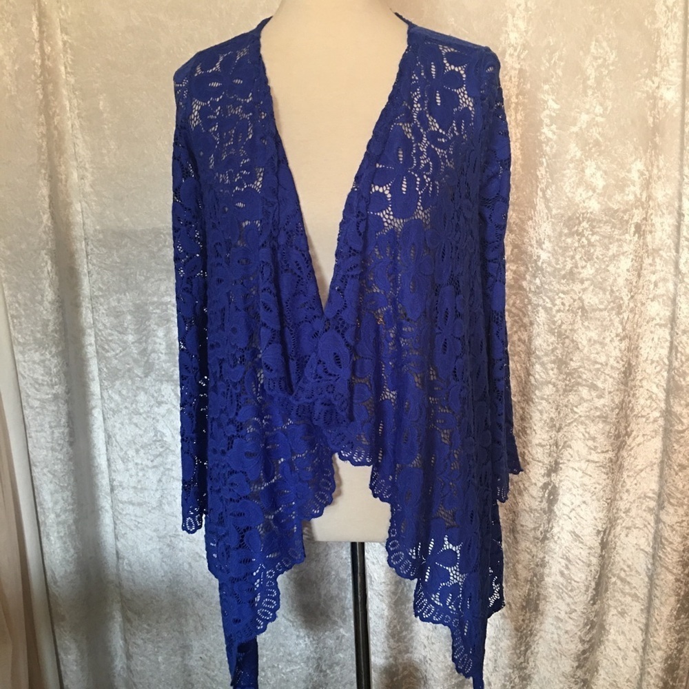 Vertigo Paris Collection lace cardigan in Royal Blue Shark bite hem Size XS